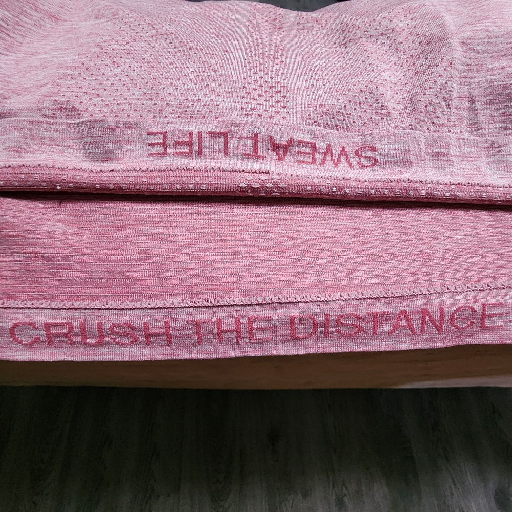 Lululemon Align RacerbackTank sz 6 - Picture 6 of 8